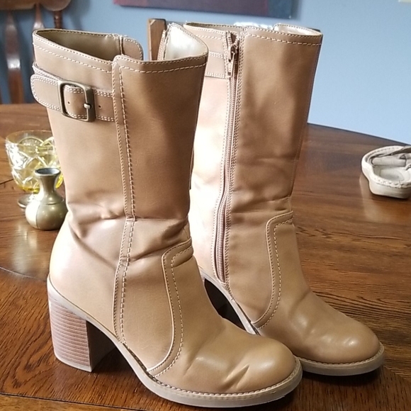 LOWER EAST SIDE Shoes - Lower Eastside Tan Heeled Boots size 7